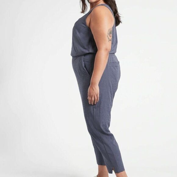 Athleta Brooklyn Textured Jumpsuit in Animal Print New - Picture 2 of 2